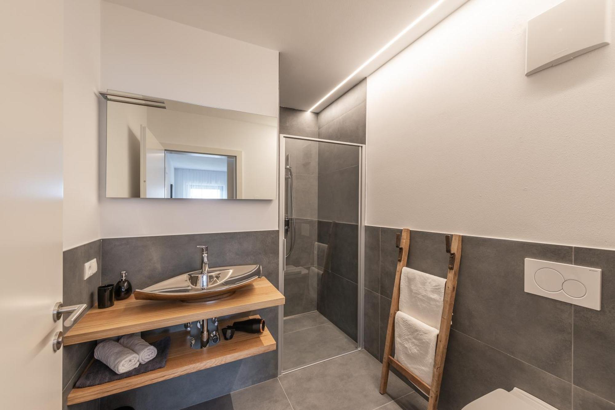 Hotel Garni Vinea Montis Термено Экстерьер фото
